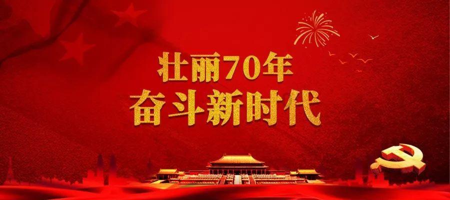 亚当玩高尔夫